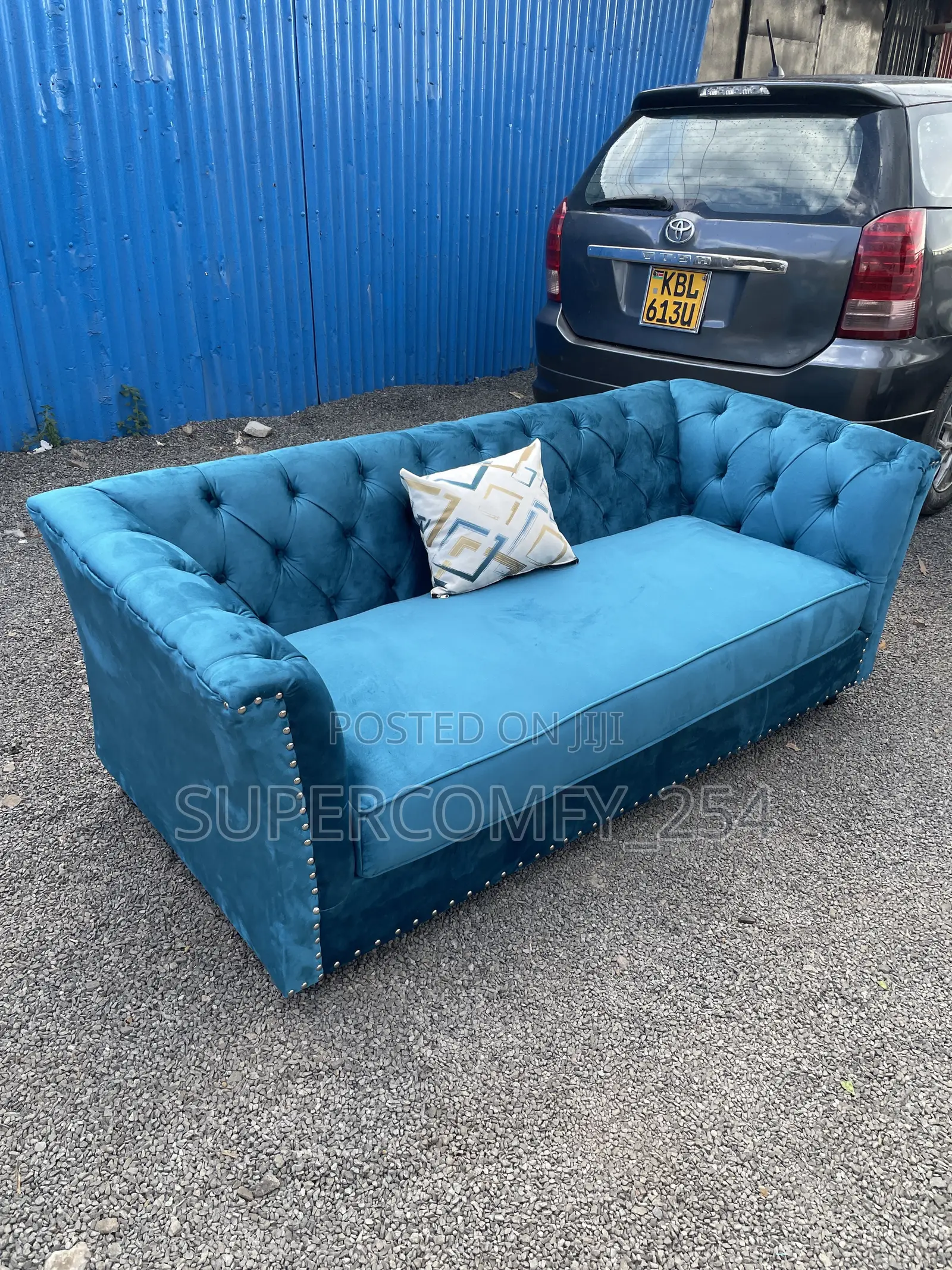 Classic Three Seater Chesterfield Sofa