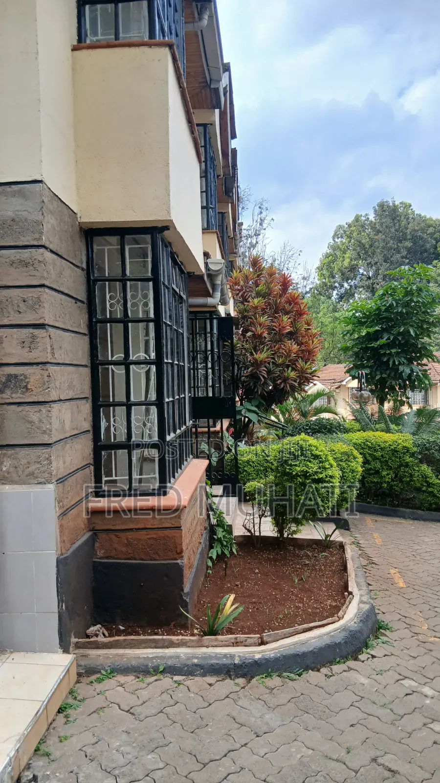 4bdrm Apartment in Iaikipia Road, Kileleshwa for rent
