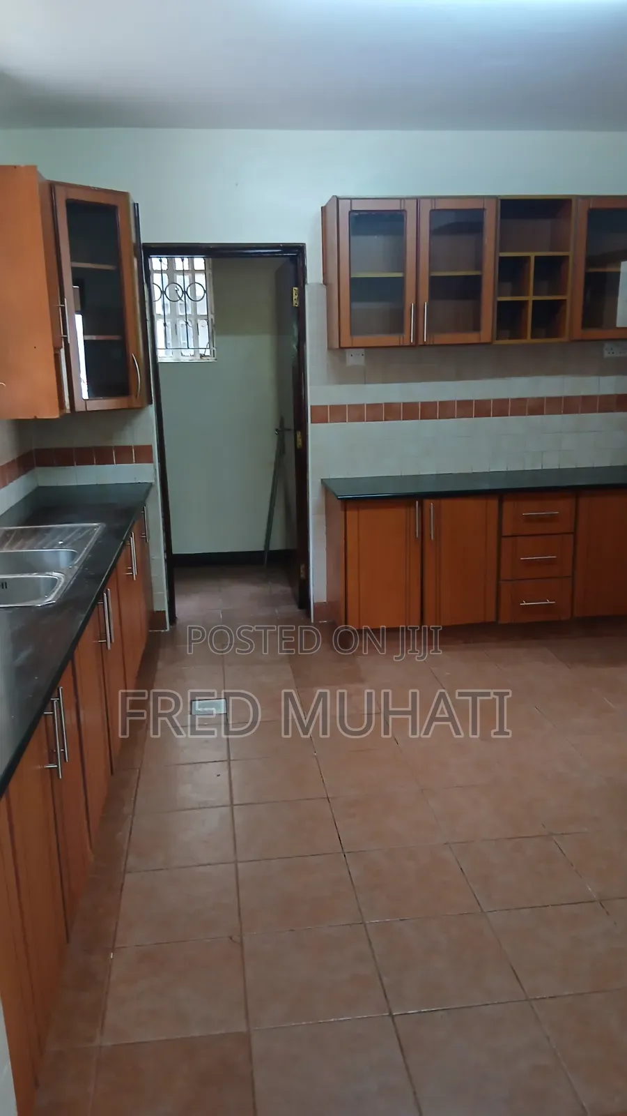 4bdrm Apartment in Iaikipia Road, Kileleshwa for rent