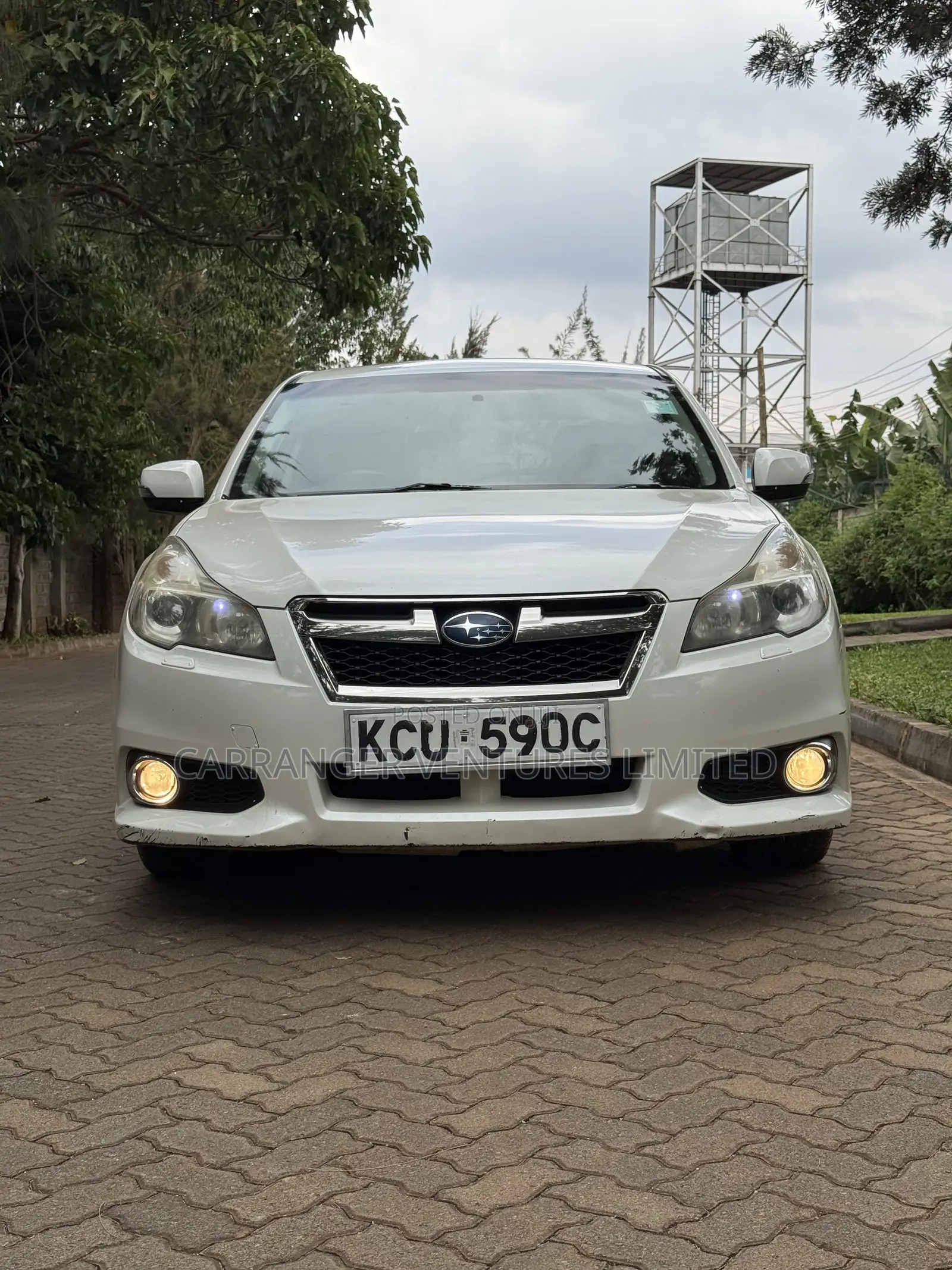 Subaru Legacy 2012 White