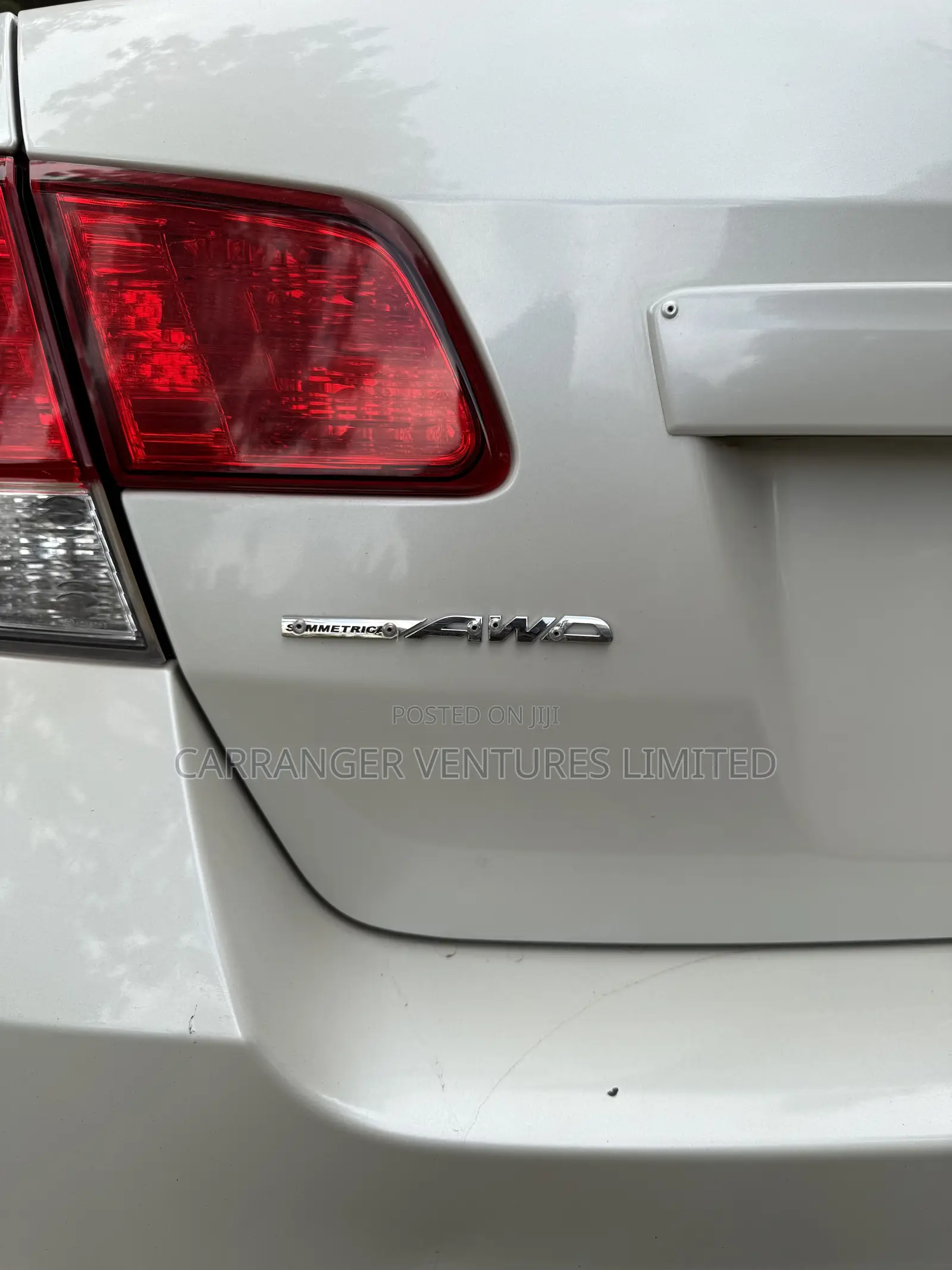 Subaru Legacy 2012 White