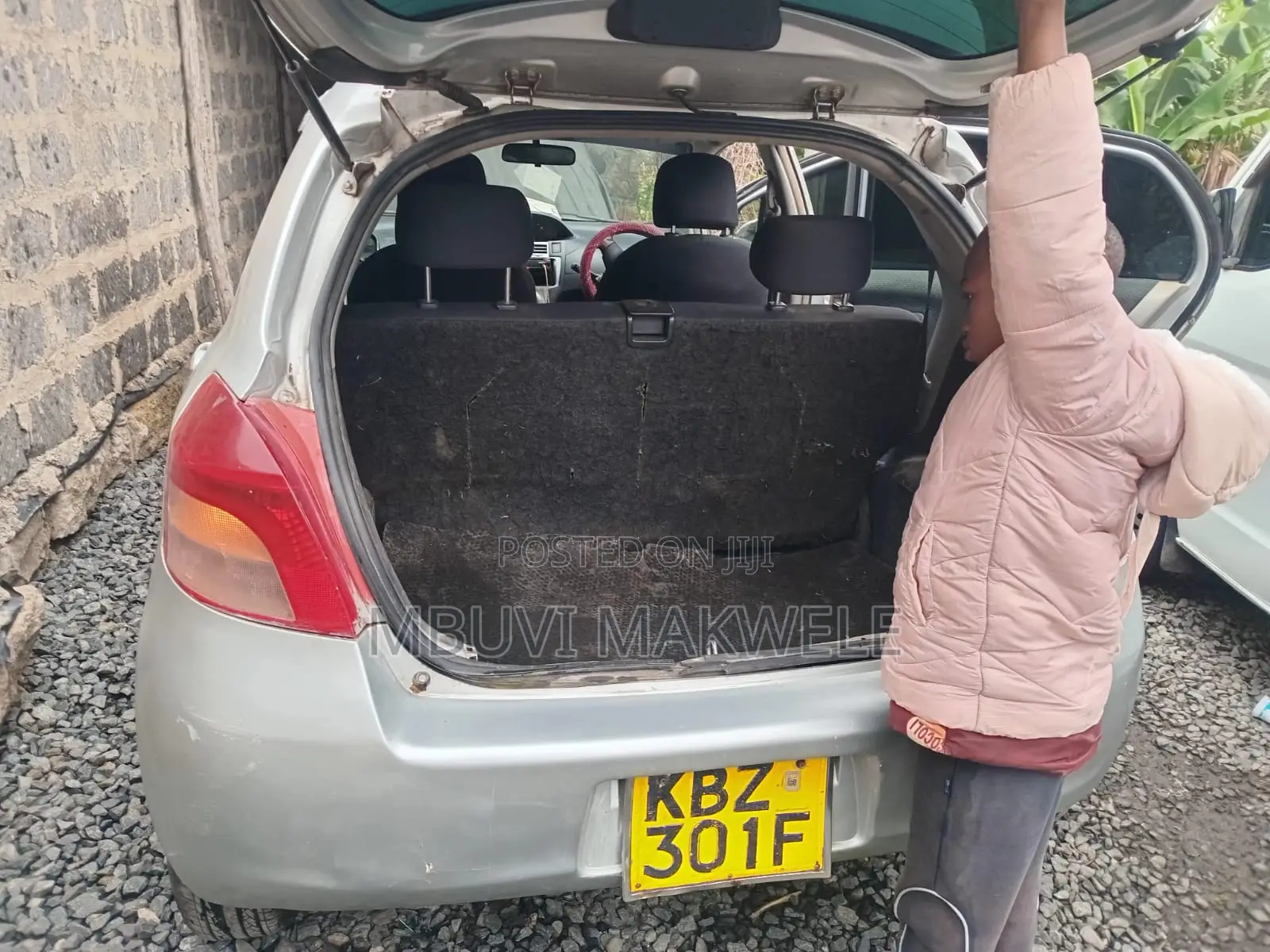 Toyota Vitz 2008 Silver