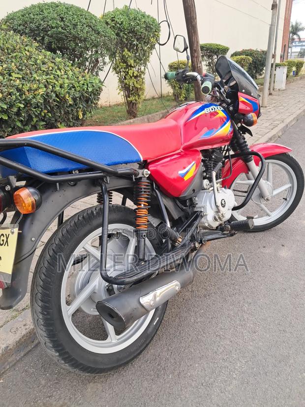 Bajaj Boxer 125 2025 Red - thumbnail 10