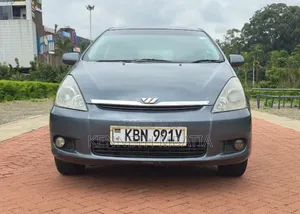 Toyota Wish 2004 Blue