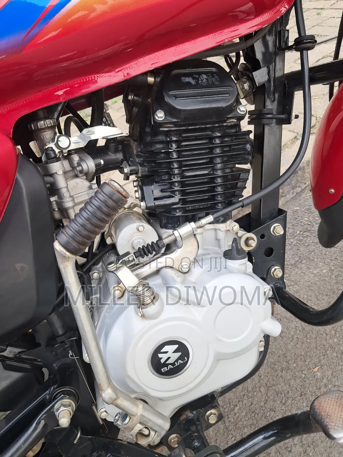 Bajaj Boxer 125 2025 Red