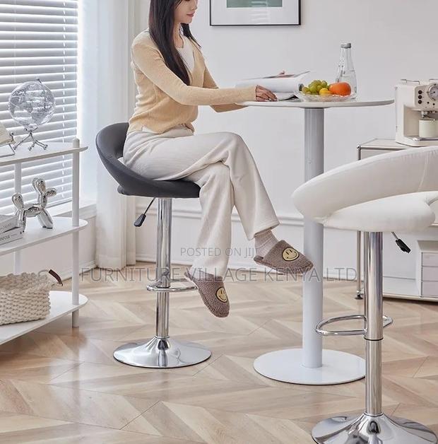 360 Degree Swivel Height Adjustable Bar Stool - thumbnail 2