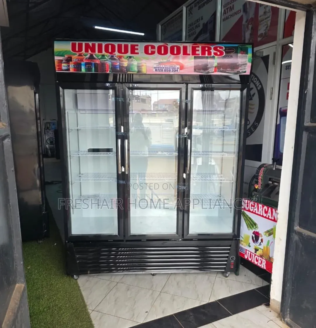 Good Looking 3 Door Display Fridge