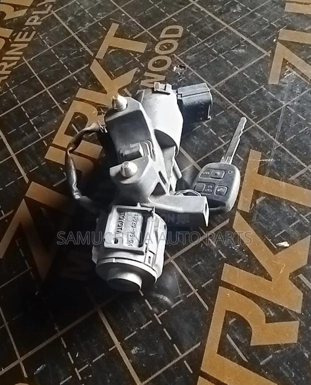 Ignition Switch Toyota Avensis