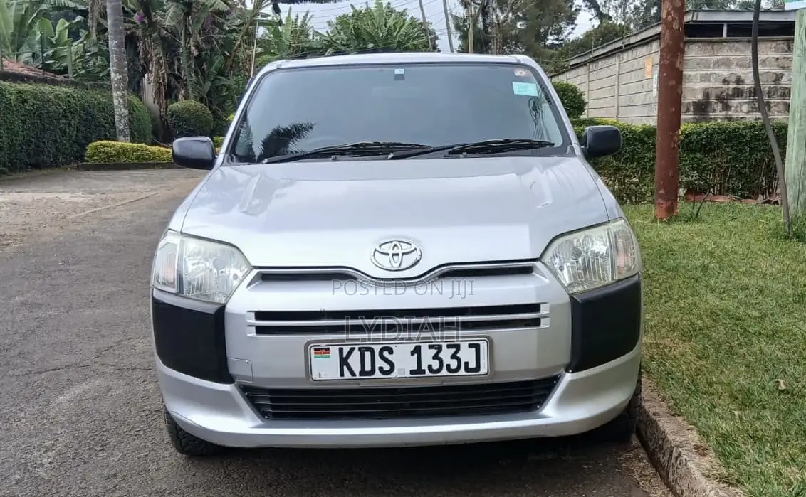 Toyota Succeed 2017 Silver