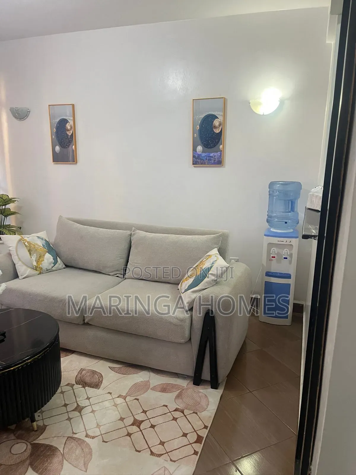 Executive 1 Bedroom Airbnb in Ruaka | Wifi, Netflix Parking