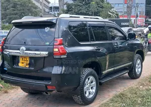 Toyota Land Cruiser Prado 2011 Black