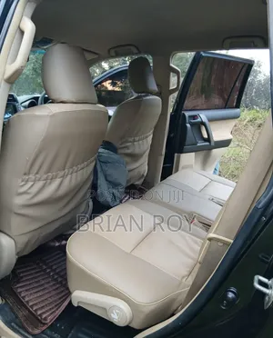 Toyota Land Cruiser Prado 2011 Black