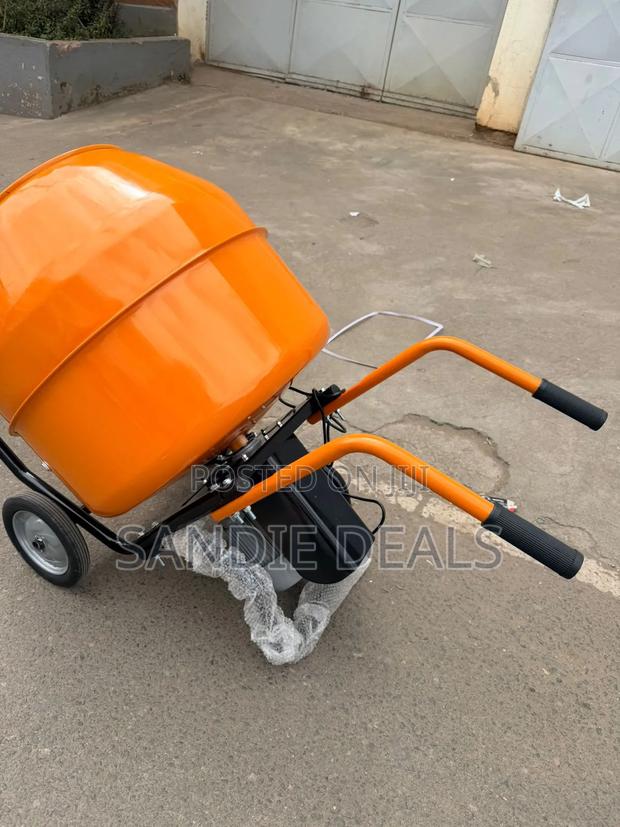 Electric Cement Mixer - thumbnail 2