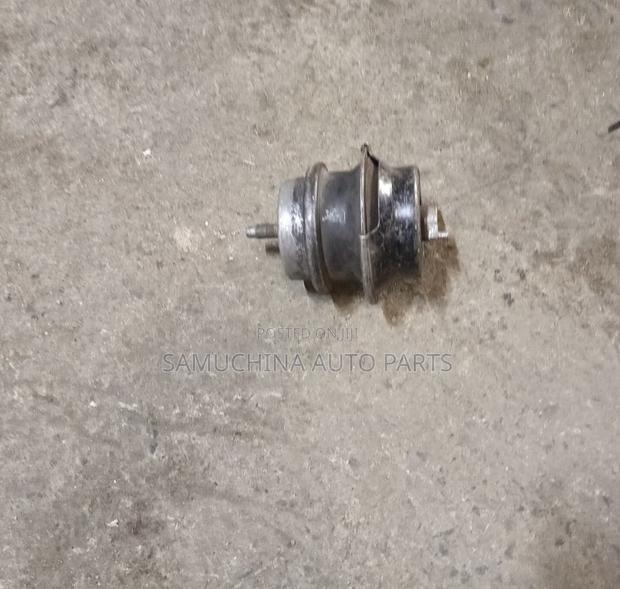 Engine Mounting Nissan Fuga