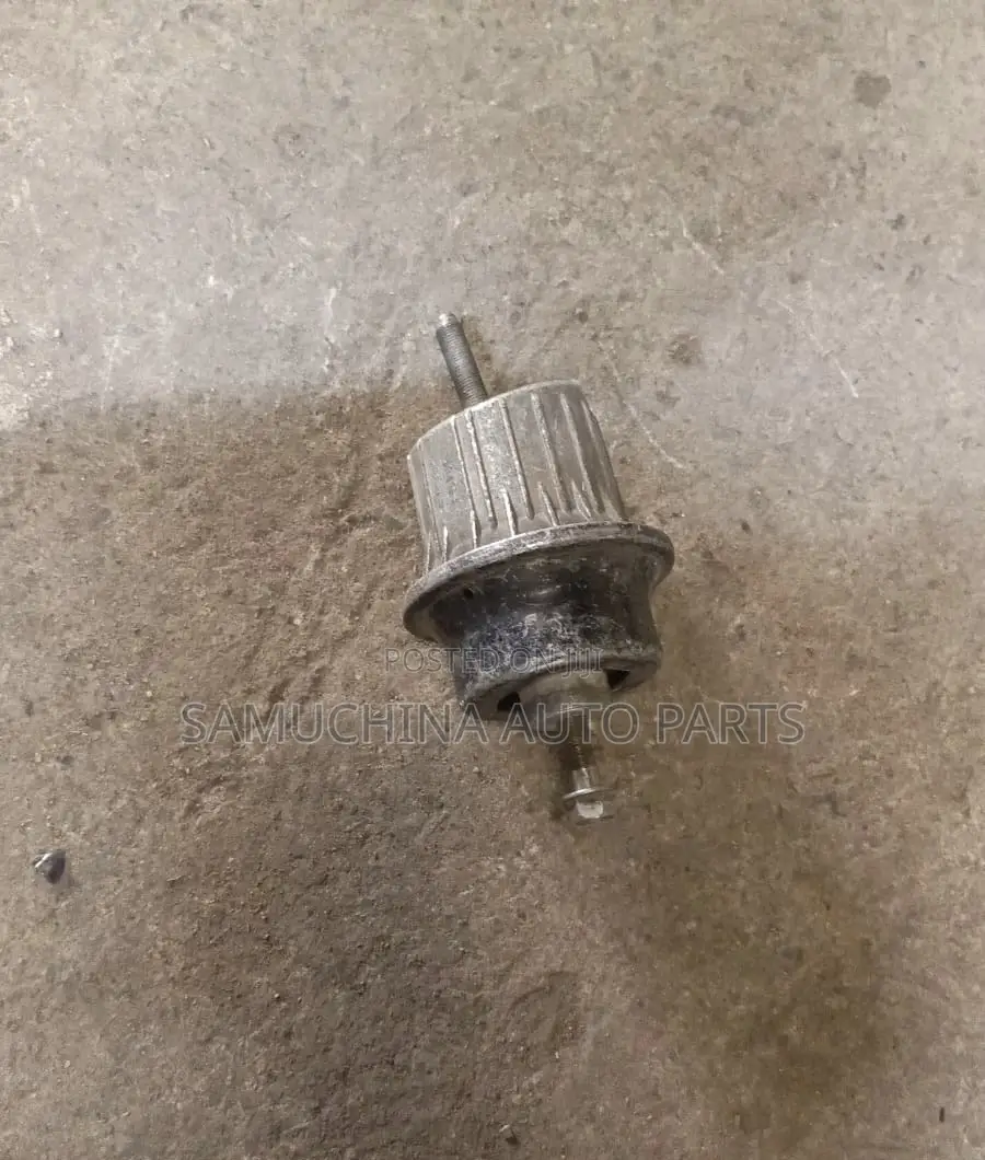 Engine Mounting Toyota Mark X