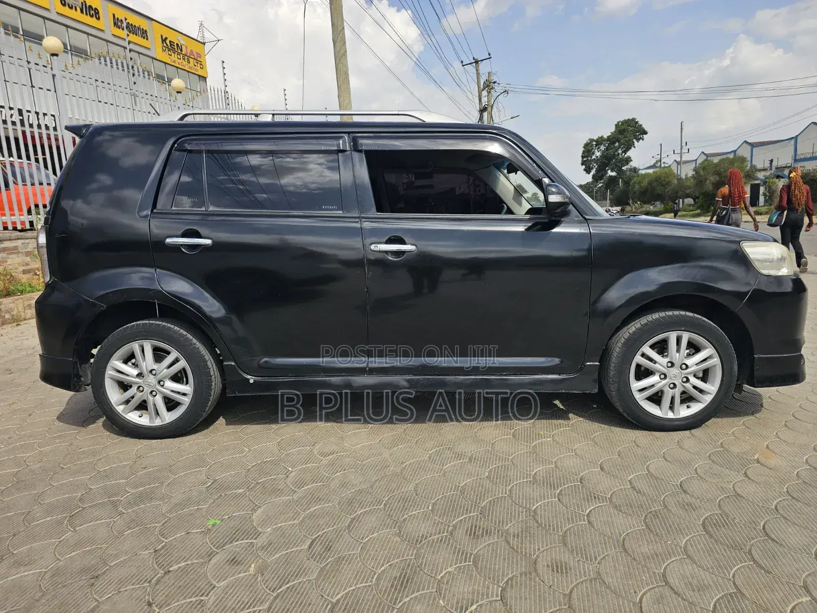 Toyota Corolla Rumion 2012 Black