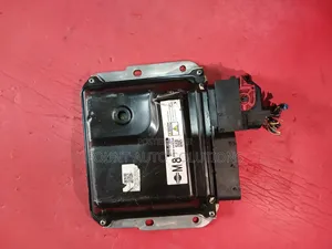 Engine Control Unit Nissan Nv350 Caravan 2016