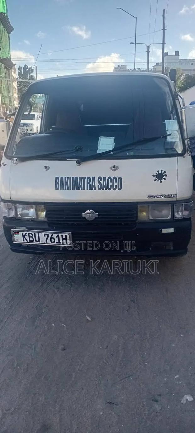 Nissan Caravan (Urvan) 2012 White - thumbnail 8