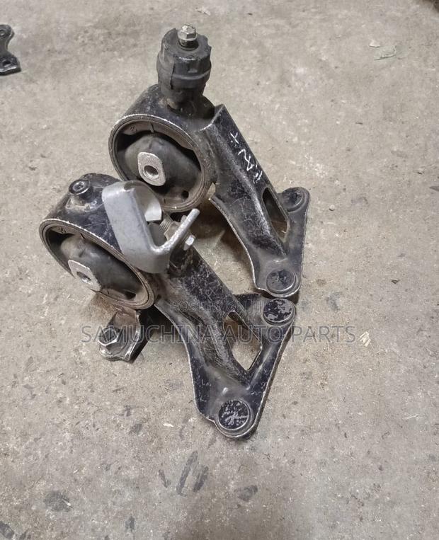 Gearbox Mounting Toyota Rav4