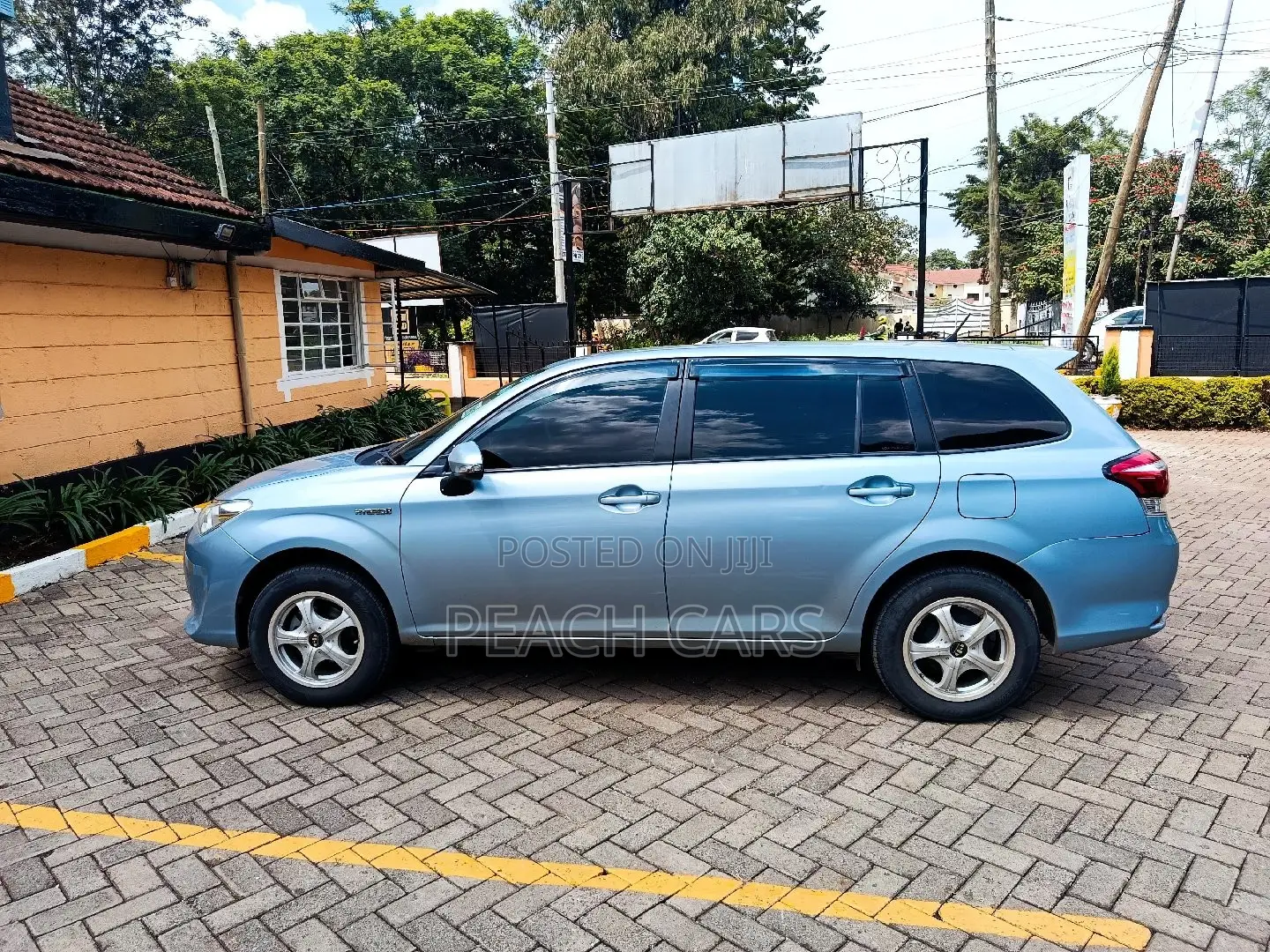 Toyota Corolla Fielder 2017 Blue