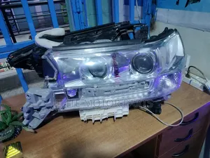 Landcruiser V8 Double Focus Headlight