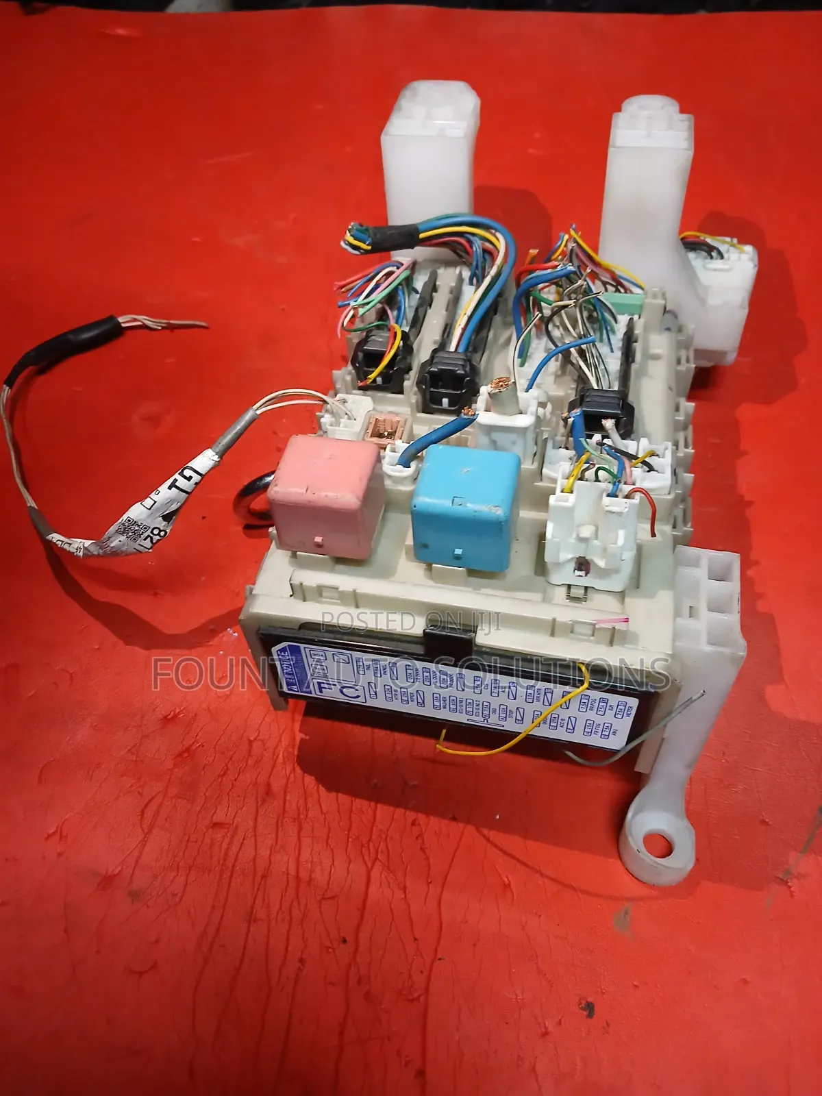 Fuse Box Toyota Rav4/Vanguard