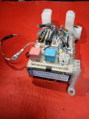 Fuse Box Toyota Rav4/Vanguard