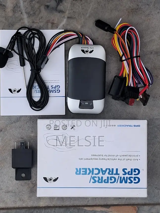 Car Tracking Device With Live Location Tracking and Alerts