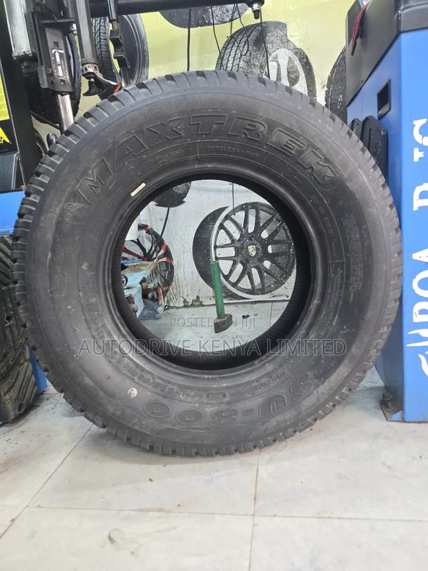 225/75r15 Maxtrek All Terrain Tire - thumbnail 2