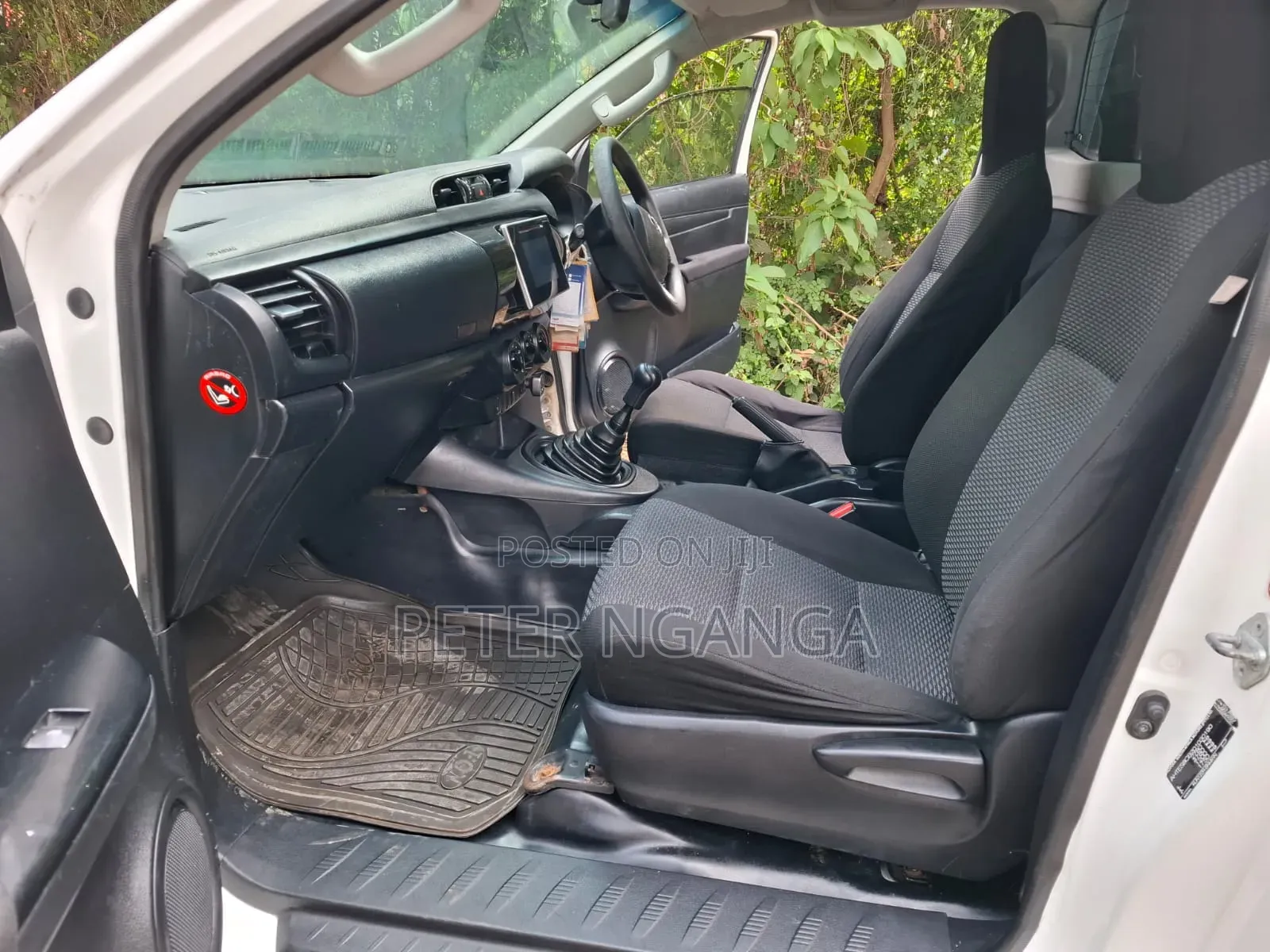 Toyota Hilux 2016 White