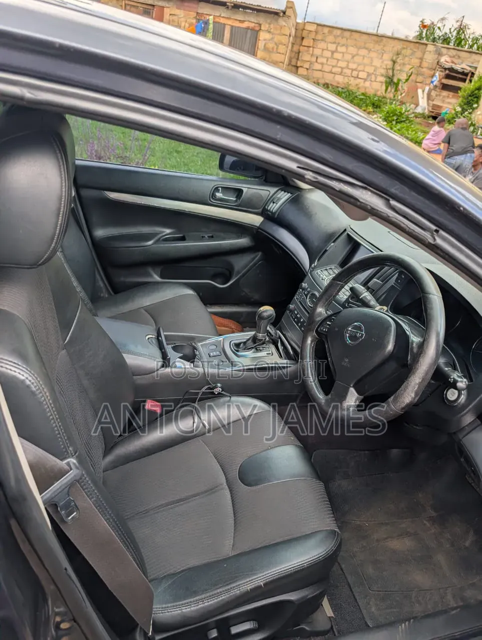Nissan Skyline 2011 Gray