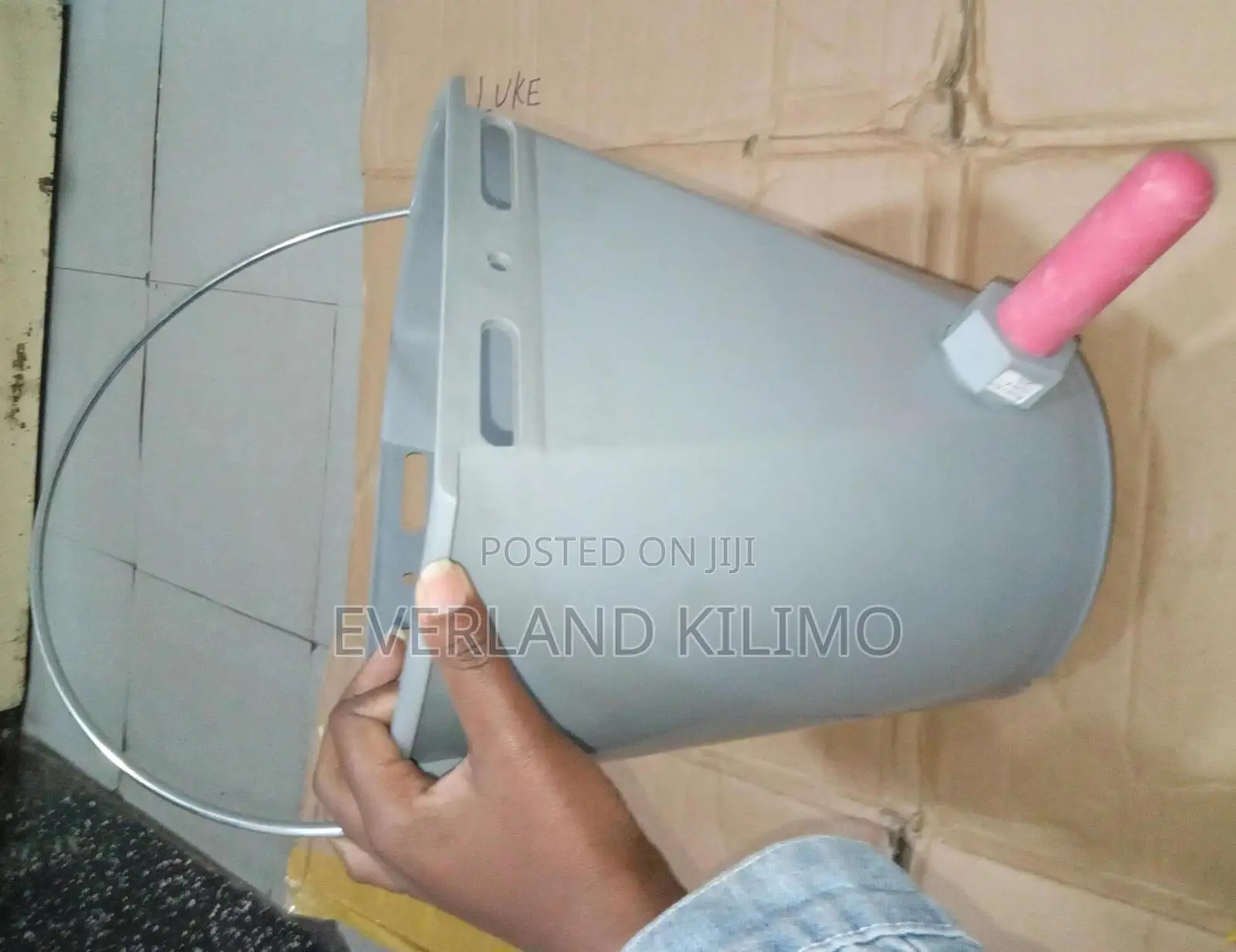 Cow Calf Feeder Bucket - 1 Nipple