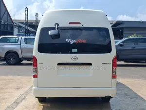 Toyota Grand HiAce 2019