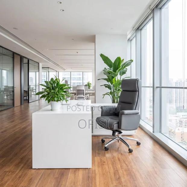 Director's Office Seat - thumbnail 5