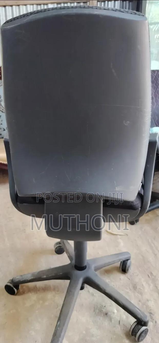 Swivel Office Chair