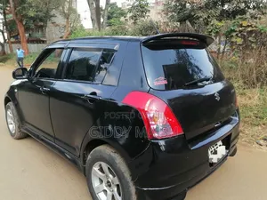 Suzuki Swift 2010 Black