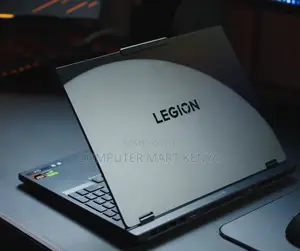 New Laptop Lenovo Legion 5 32GB Intel Core Ultra 9 SSD 1T