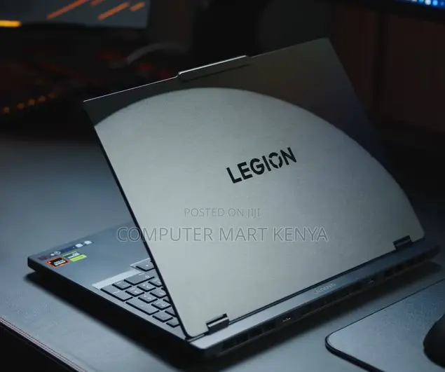 New Laptop Lenovo Legion 5 32GB Intel Core Ultra 9 SSD 1T