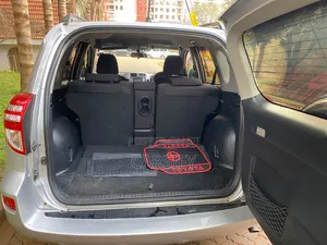 Toyota RAV4 2009 Silver