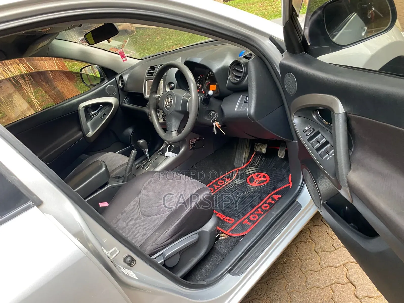 Toyota RAV4 2009 Silver