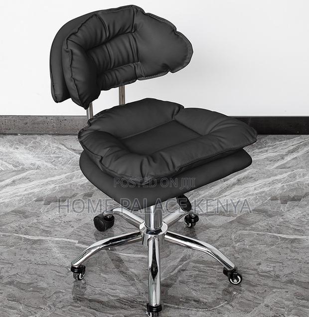 Rolling Stool: Adjustable Beauty Technician Chair - thumbnail 3