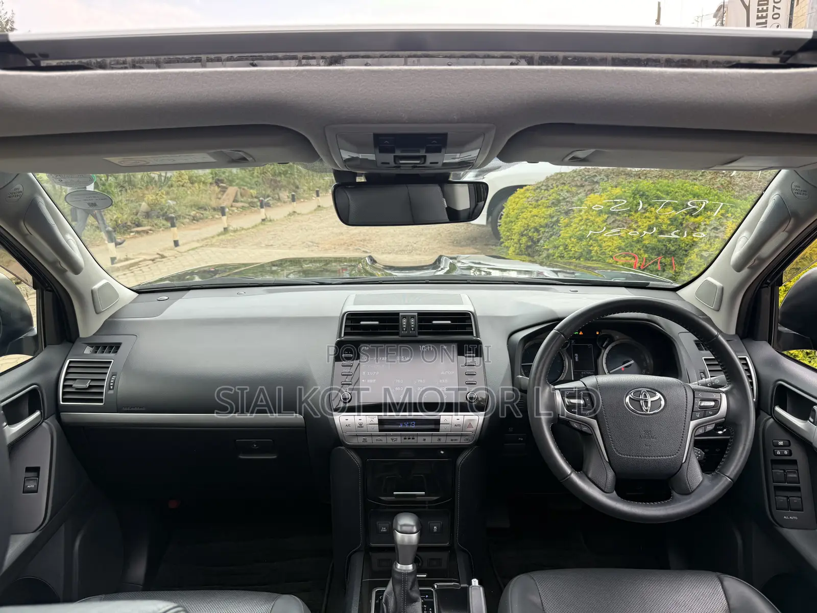 Toyota Land Cruiser Prado 2.7 2021 Black