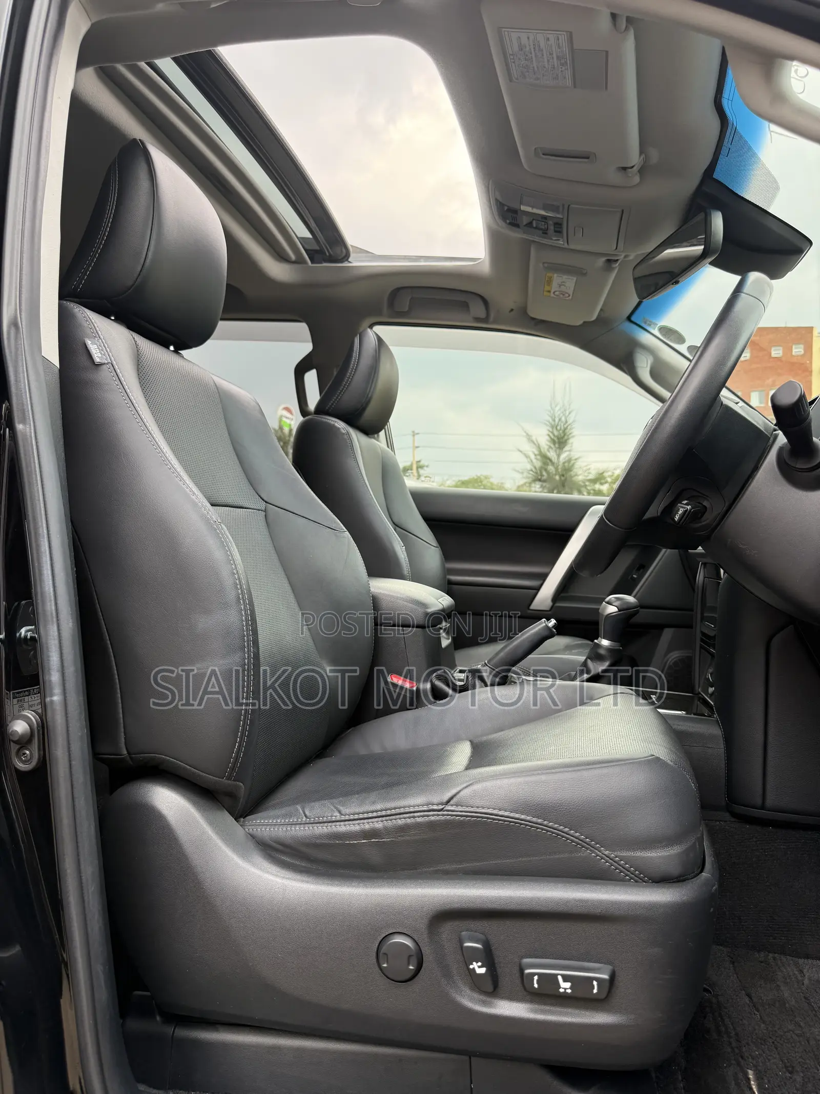 Toyota Land Cruiser Prado 2.7 2021 Black