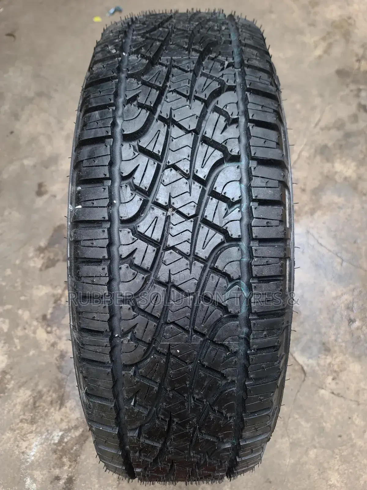 245/70 R16 Pirelli Tyres Scorpion A.R.T L/T