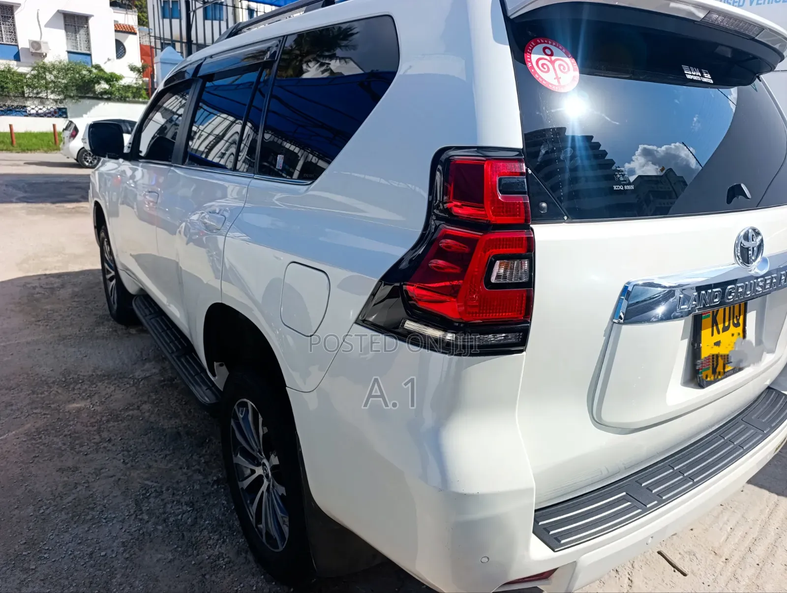 Toyota Land Cruiser Prado 2.8 2018 Pearl