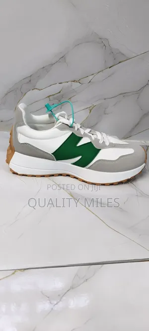 New Balance 327