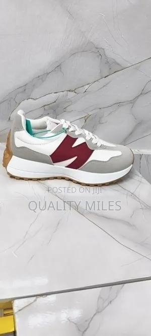 New Balance 327