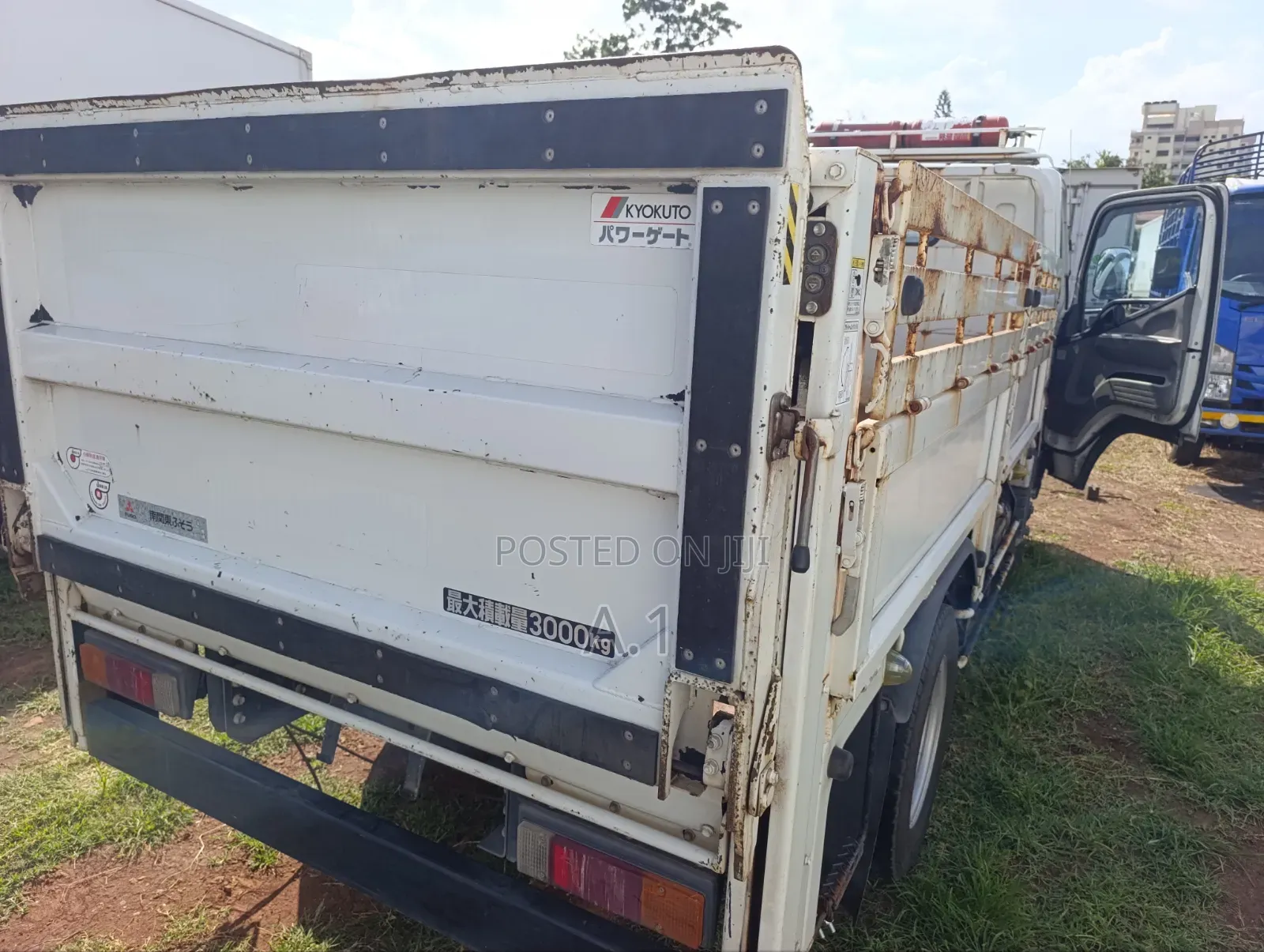 Isuzu Elf 3000kgs With Front/ Rear Leaf Springs