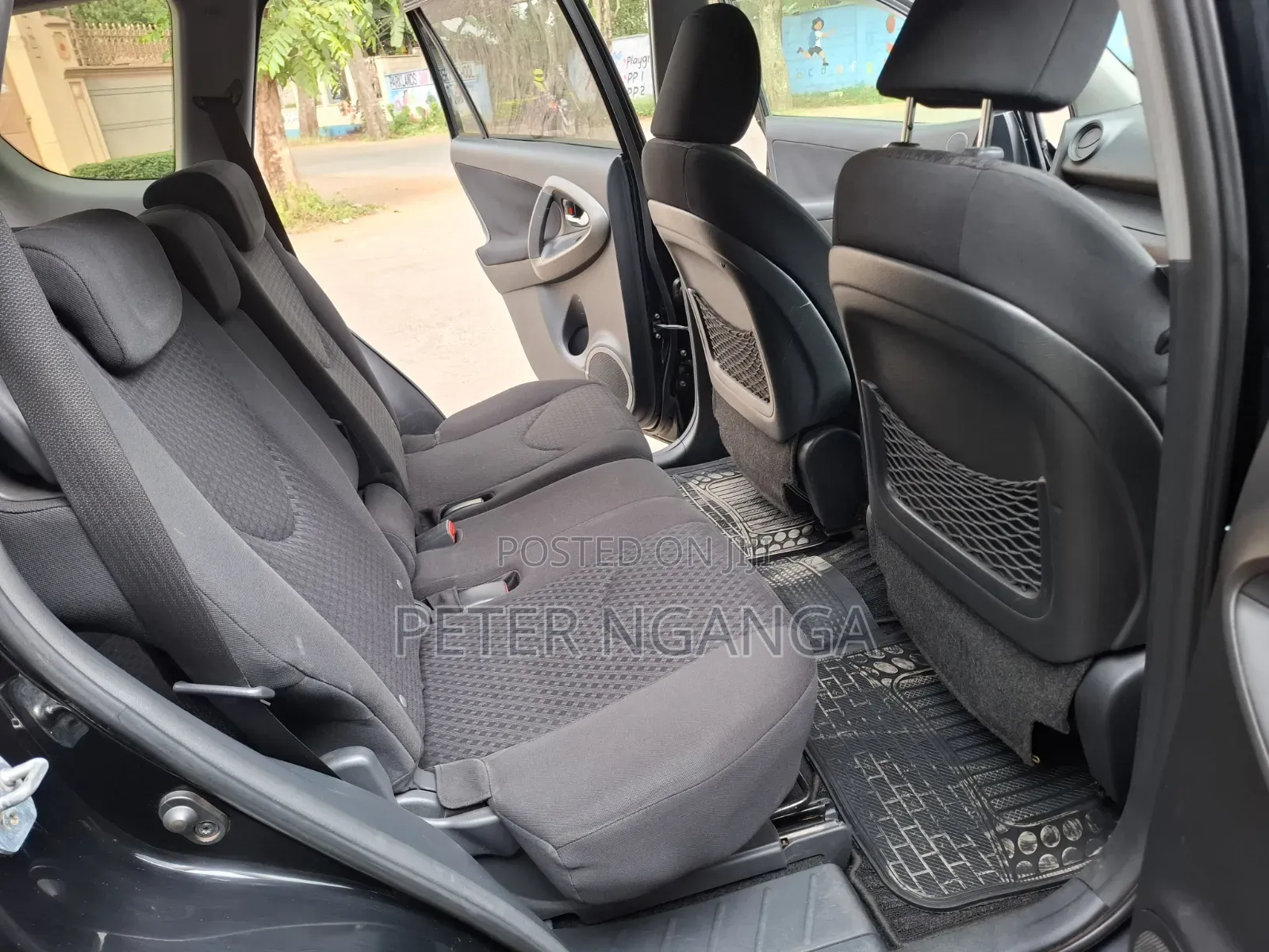 Toyota Vanguard 2012 Black