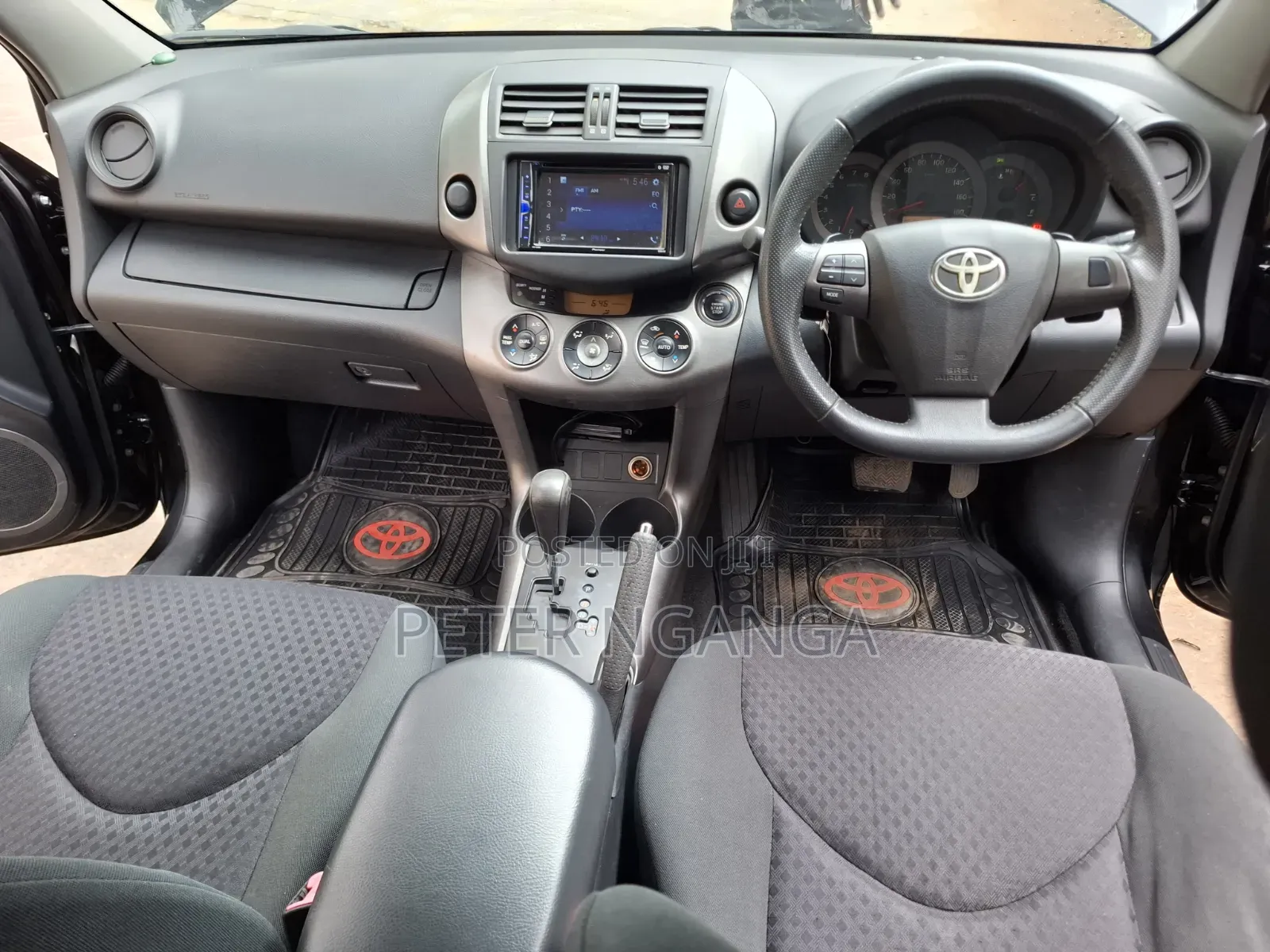 Toyota Vanguard 2012 Black